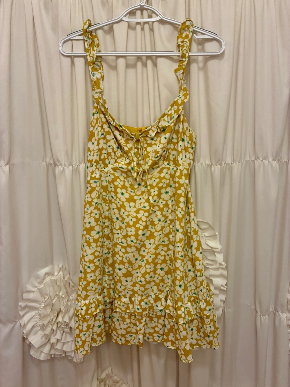 Sweet Pot Yellow Floral Sundress with Ruffle Hem🌼